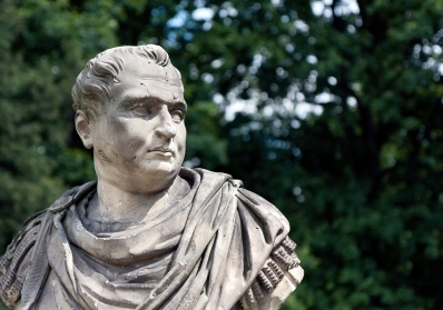 Emperor Vitellius: Unraveling the Reign of Rome’s Ill-Fated Leader blog image